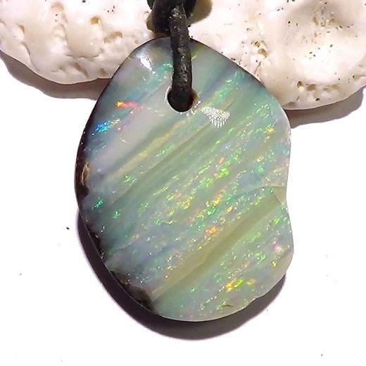 ボルダーオパール ペンダント42.8ct - オパール専門店 Flashfire