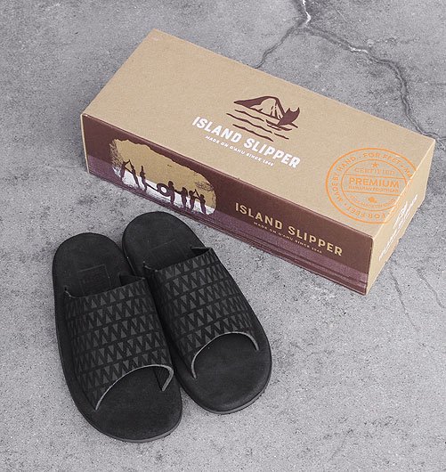 WM×ISLAND SLIPPER SLIDES（ホワイトマウンテニアリング×アイランドス