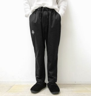 WM×F.C.Real Bristol TAPERED PANTS／White Mountaineering（ホワイトマウンテニアリング）