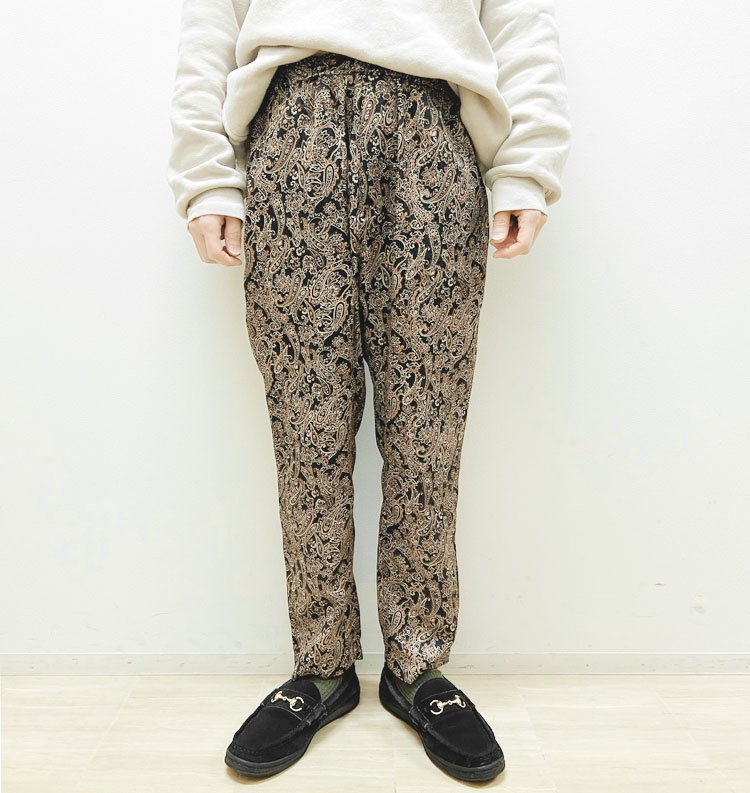 PAISLEY SATIN TAPERED EASY PANTS（ペイズリーサテンテーパード ...