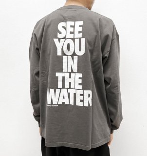 SEE YOU IN THE WATER L/S T-SHIRT<br>ʥ桼󥶥󥰥꡼Tġ<br>MAGIC NUMBERʥޥåʥС