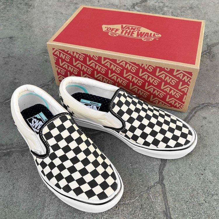 国内発送・正規品★VANS バンズ★UNISEX COMFYCUSH ONE★SLIP ON VANS】 ヴァンズ COMFYCUSH SLIP-ON コンフィクッシュ
