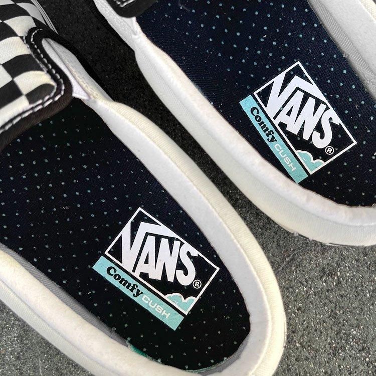 COMFYCUSH SLIP-ON（コンフィクッシュスリッポン） - VANS