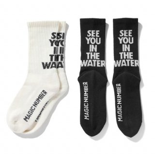 SEE YOU IN THE WATER SOLID SOCKS<br>MAGIC NUMBERʥޥåʥС