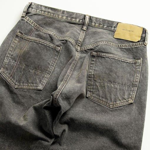 AN342-W REGULAR TAPERED WASHED 5P BLACK DENIM PANTS - ANACHRONORM