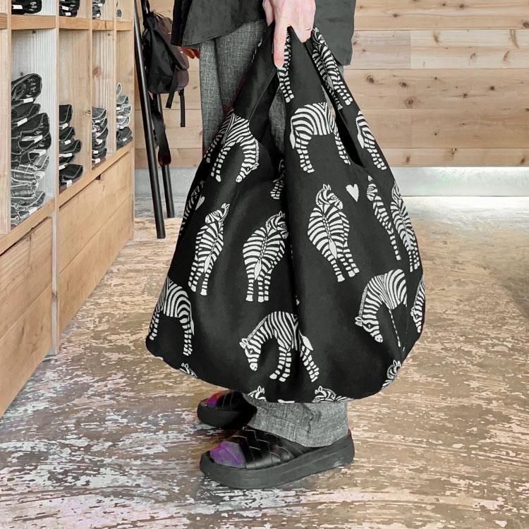 xoxo_fashon_love_　バック ラブゼブラ（LOVE ZEBRA）クロスバッグ - Bohemians