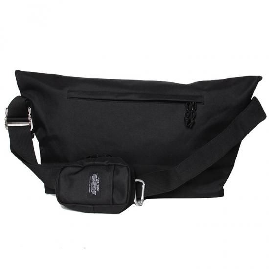 お中元 お歳暮 お年賀 夏 冬 年末年始のご挨拶 ギフト 通販な FUCT (ファクト) OUTSIDE MESSENGER BAG 4411 BLACK/BLACK バッグ