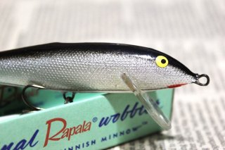 <img class='new_mark_img1' src='https://img.shop-pro.jp/img/new/icons13.gif' style='border:none;display:inline;margin:0px;padding:0px;width:auto;' />OLD RAPALA COUNTDOWN CD9
