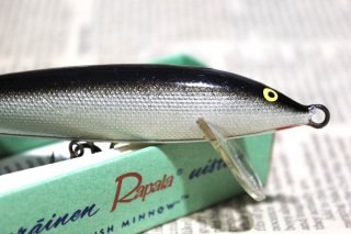 <img class='new_mark_img1' src='https://img.shop-pro.jp/img/new/icons13.gif' style='border:none;display:inline;margin:0px;padding:0px;width:auto;' />OLD RAPALA COUNTDOWN CD11