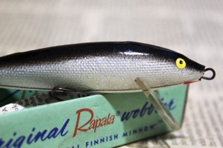 <img class='new_mark_img1' src='https://img.shop-pro.jp/img/new/icons13.gif' style='border:none;display:inline;margin:0px;padding:0px;width:auto;' />OLD RAPALA COUNTDOWN CD9