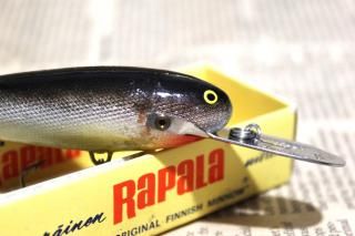 <img class='new_mark_img1' src='https://img.shop-pro.jp/img/new/icons13.gif' style='border:none;display:inline;margin:0px;padding:0px;width:auto;' />RAPALA DEEP DIVER90 DD90 [S]