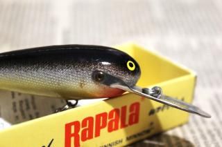 <img class='new_mark_img1' src='https://img.shop-pro.jp/img/new/icons13.gif' style='border:none;display:inline;margin:0px;padding:0px;width:auto;' />RAPALA DEEP DIVER90 DD90-7 [S]