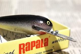 <img class='new_mark_img1' src='https://img.shop-pro.jp/img/new/icons13.gif' style='border:none;display:inline;margin:0px;padding:0px;width:auto;' />RAPALA DEEP DIVER90 DD90-7 [S]