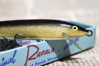 <img class='new_mark_img1' src='https://img.shop-pro.jp/img/new/icons13.gif' style='border:none;display:inline;margin:0px;padding:0px;width:auto;' />OLD RAPALA FLOATING F11 [G]