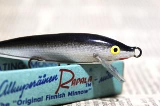 <img class='new_mark_img1' src='https://img.shop-pro.jp/img/new/icons13.gif' style='border:none;display:inline;margin:0px;padding:0px;width:auto;' />OLD RAPALA FLOATING F7 [S]