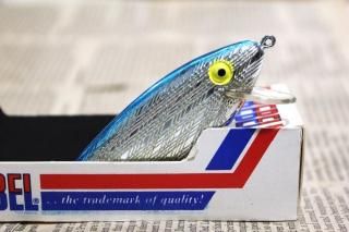 <img class='new_mark_img1' src='https://img.shop-pro.jp/img/new/icons13.gif' style='border:none;display:inline;margin:0px;padding:0px;width:auto;' />REBEL RACKET SHAD [FLOATER]