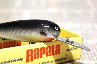 <img class='new_mark_img1' src='https://img.shop-pro.jp/img/new/icons13.gif' style='border:none;display:inline;margin:0px;padding:0px;width:auto;' />RAPALA DEEP DIVER90 DD90-7 [S]