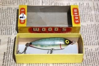 <img class='new_mark_img1' src='https://img.shop-pro.jp/img/new/icons13.gif' style='border:none;display:inline;margin:0px;padding:0px;width:auto;' />WOOD'S MFG.CO SPOT TAIL MINNOW [floater]