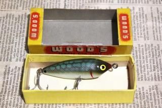 <img class='new_mark_img1' src='https://img.shop-pro.jp/img/new/icons13.gif' style='border:none;display:inline;margin:0px;padding:0px;width:auto;' />WOOD'S MFG.CO SPOT TAIL MINNOW [floater]