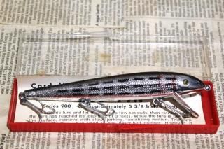 <img class='new_mark_img1' src='https://img.shop-pro.jp/img/new/icons13.gif' style='border:none;display:inline;margin:0px;padding:0px;width:auto;' />COTTON CORDELL RED-FIN