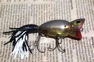 <img class='new_mark_img1' src='https://img.shop-pro.jp/img/new/icons13.gif' style='border:none;display:inline;margin:0px;padding:0px;width:auto;' />FRED ARBOGAST HULA POPPER 