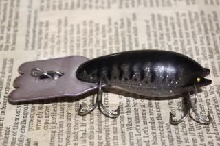 <img class='new_mark_img1' src='https://img.shop-pro.jp/img/new/icons13.gif' style='border:none;display:inline;margin:0px;padding:0px;width:auto;' />FRED ARBOGAST MUD BUG