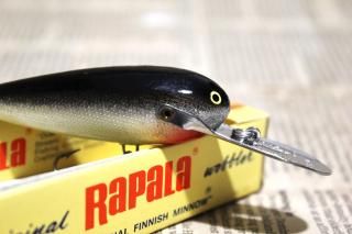 <img class='new_mark_img1' src='https://img.shop-pro.jp/img/new/icons13.gif' style='border:none;display:inline;margin:0px;padding:0px;width:auto;' />RAPALA DEEP DIVER90 DD90-7 [S]