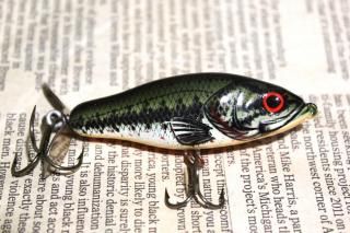 <img class='new_mark_img1' src='https://img.shop-pro.jp/img/new/icons13.gif' style='border:none;display:inline;margin:0px;padding:0px;width:auto;' />BOMBER RIP SHAD