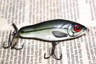 <img class='new_mark_img1' src='https://img.shop-pro.jp/img/new/icons13.gif' style='border:none;display:inline;margin:0px;padding:0px;width:auto;' />BOMBER RIP SHAD