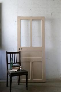 ����ƥ����� �ե������饹�ɥ�