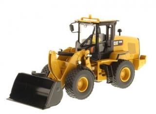 ダイキャストマスター 1/32 ハイラインシリーズ CAT 910K 持た