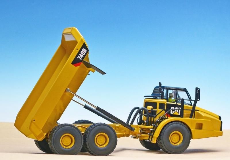 CAT740Bアーティキュレイテッド ダンプ 1/50 - KENKRAFT CAT740Bアーティキュレイテッド ダンプ 1/50 - KENKRAFT