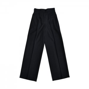 <img class='new_mark_img1' src='https://img.shop-pro.jp/img/new/icons50.gif' style='border:none;display:inline;margin:0px;padding:0px;width:auto;' />CINOH  WOOL JERSEY PINTUCK PANTS 20WPT008
