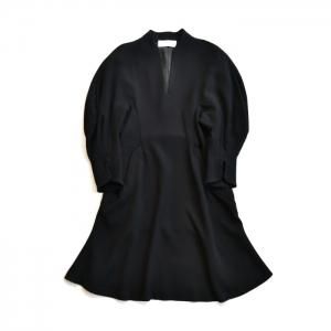 <img class='new_mark_img1' src='https://img.shop-pro.jp/img/new/icons50.gif' style='border:none;display:inline;margin:0px;padding:0px;width:auto;' />Mame Kurogouchi ޥ  Volume Sleeve Dress 
