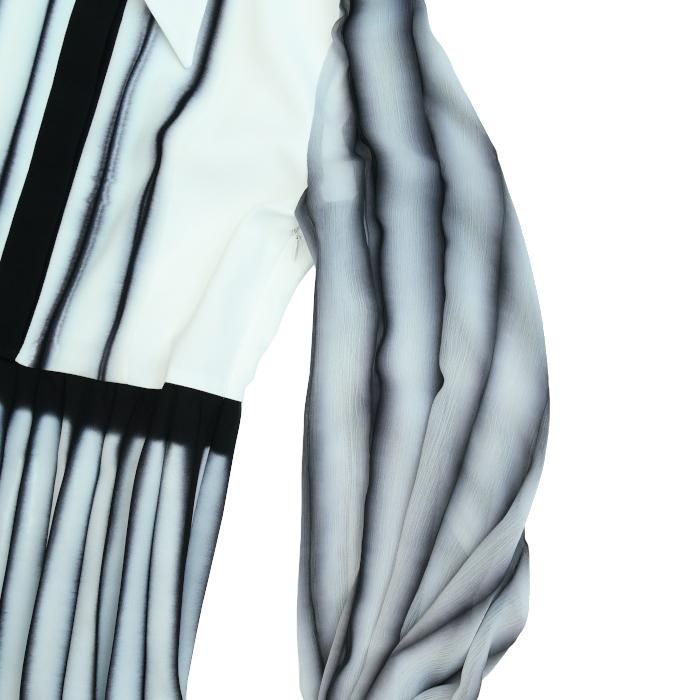 Mame Kurogouchi マメ クロゴウチ 'Itajime Shibori' Pleated