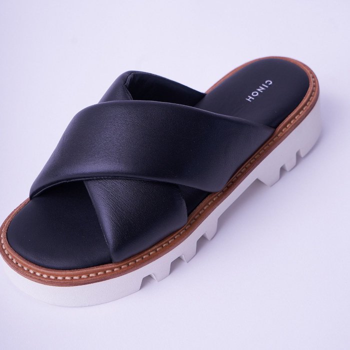 CINOH チノ CROSS SANDAL クロスサンダル C-SH-009