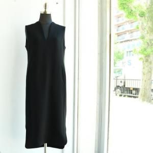 <img class='new_mark_img1' src='https://img.shop-pro.jp/img/new/icons1.gif' style='border:none;display:inline;margin:0px;padding:0px;width:auto;' />Mame Kurogouchi ޥ  Triacetate Polyester Plunged Sleeveless Dress MM25SS-DR099