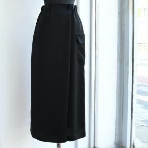 <img class='new_mark_img1' src='https://img.shop-pro.jp/img/new/icons1.gif' style='border:none;display:inline;margin:0px;padding:0px;width:auto;' />Mame Kurogouchi ޥ  Triacetate Satin Military Style Skirt MM25FW-SK084