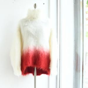 <img class='new_mark_img1' src='https://img.shop-pro.jp/img/new/icons1.gif' style='border:none;display:inline;margin:0px;padding:0px;width:auto;' />Mame Kurogouchi ޥ  Fur Knitted High Neck Top MM25FW-KN101