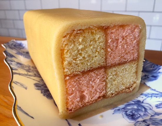 お菓子の通販 Battenberg Cake バッテンバーグ ケーキ 12cmのホールケーキ Mornington Crescent Tokyo Online Shop