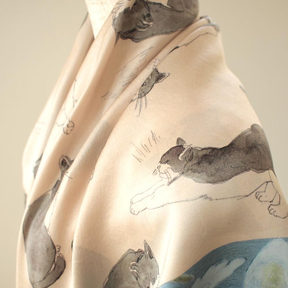 シルクサテンスカーフ くろまめ猫 - SAKURAYAMA OnlineShop