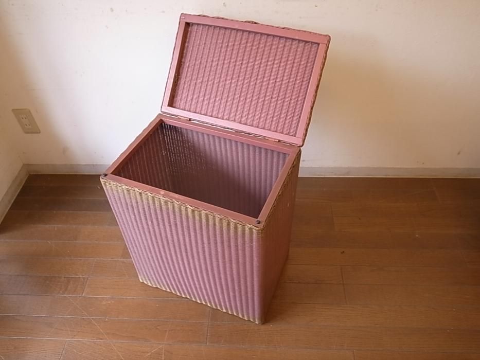 英国ビンテージのロイドルーム リネンボックス～【Pineflat Antiques】