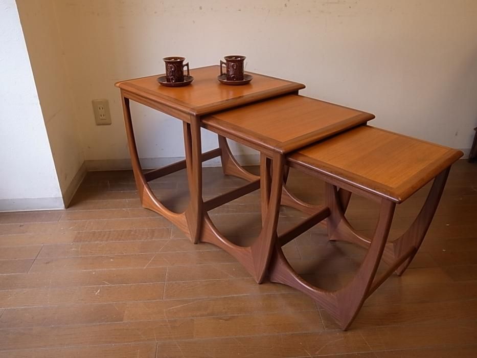 ビンテージ Gplanネストテーブル～【パインフラットアンティーク】