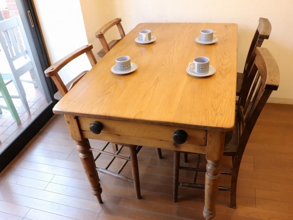 パイン　英国　アンティーク家具　ローテーブル 英国 アンティーク オールドパイン無垢材 ローテーブル リビング