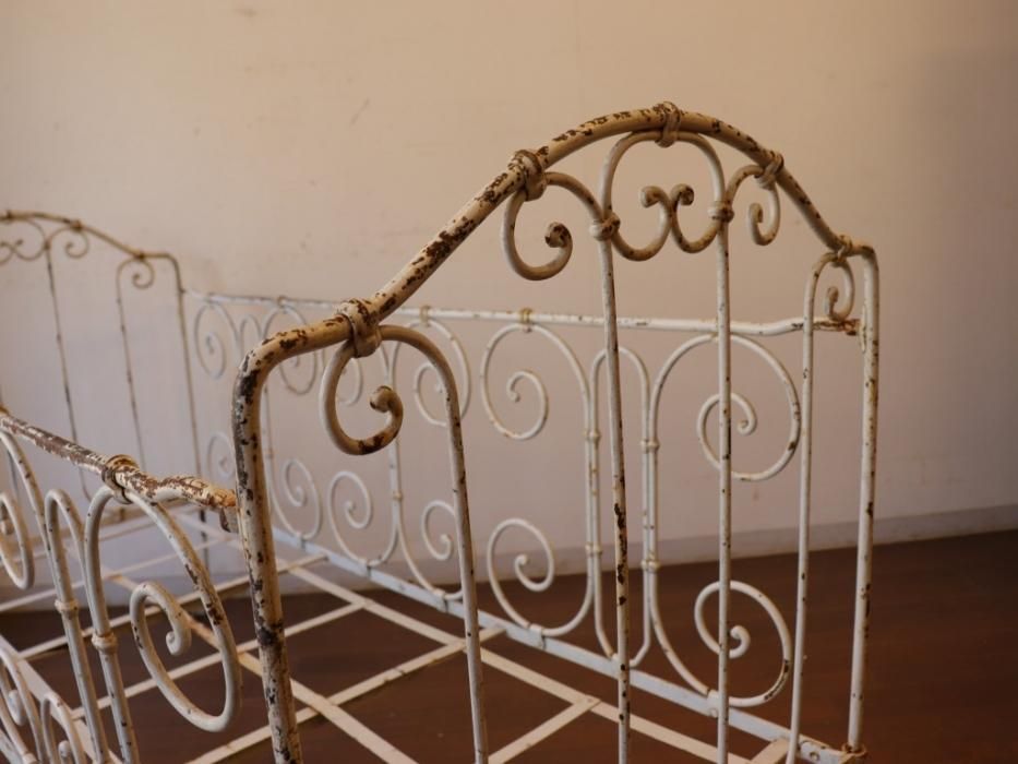 アンティーク アイアンベビーベッド～【パインフラット