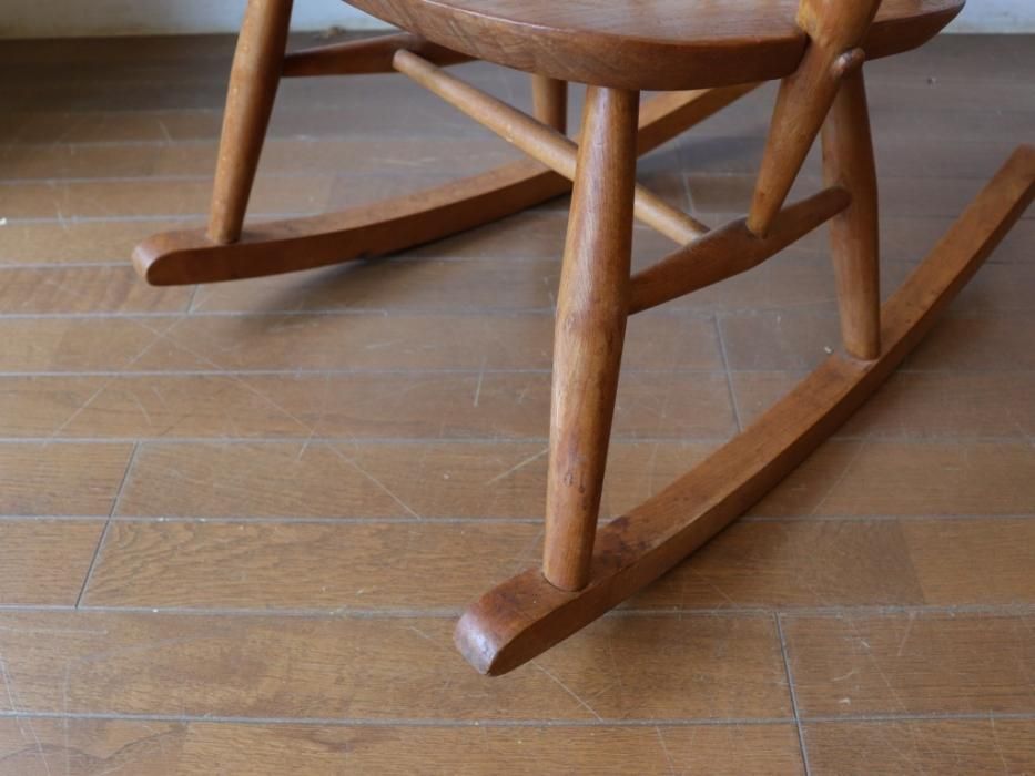 アーコール ロッキングチェア（ゴールドスミス）～【パインフラット