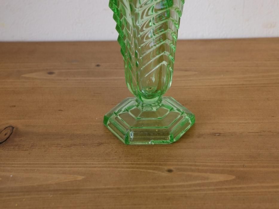 ビンテージ　フラワーベース 英国ビンテージ ガラスフラワーベース～【パインフラットアンティーク】