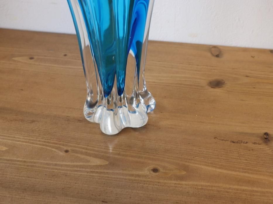 花瓶 ガラス フラワーベース ① ビンテージ アンティーク 美品 英国ビンテージ ガラスフラワーベース（ブルー）～【パイン