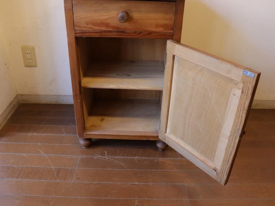 アンティークパイン 小さなキャビネット～【パインフラット