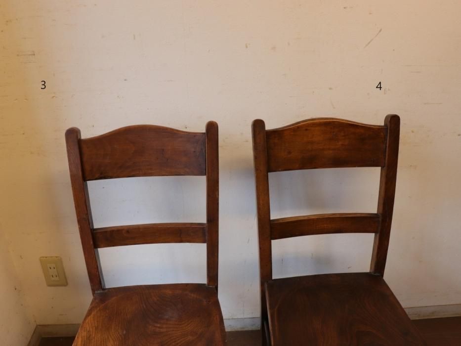 ダークブラウンのアンティークチェア～【パインフラットアンティーク】